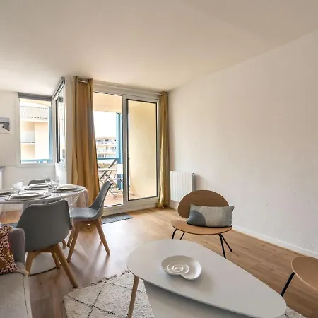 Apartment Les Helianthes-2 By Interhome